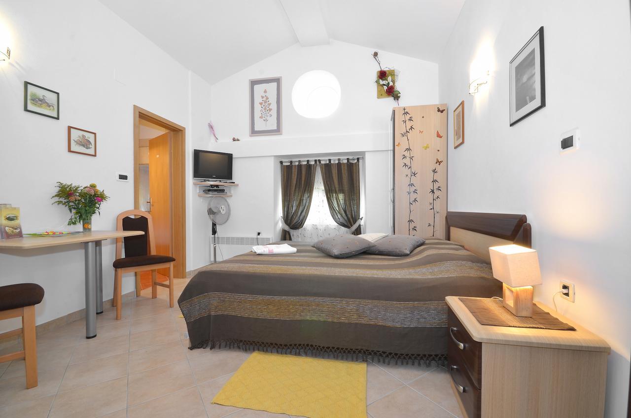 Bella Vista Apartment *