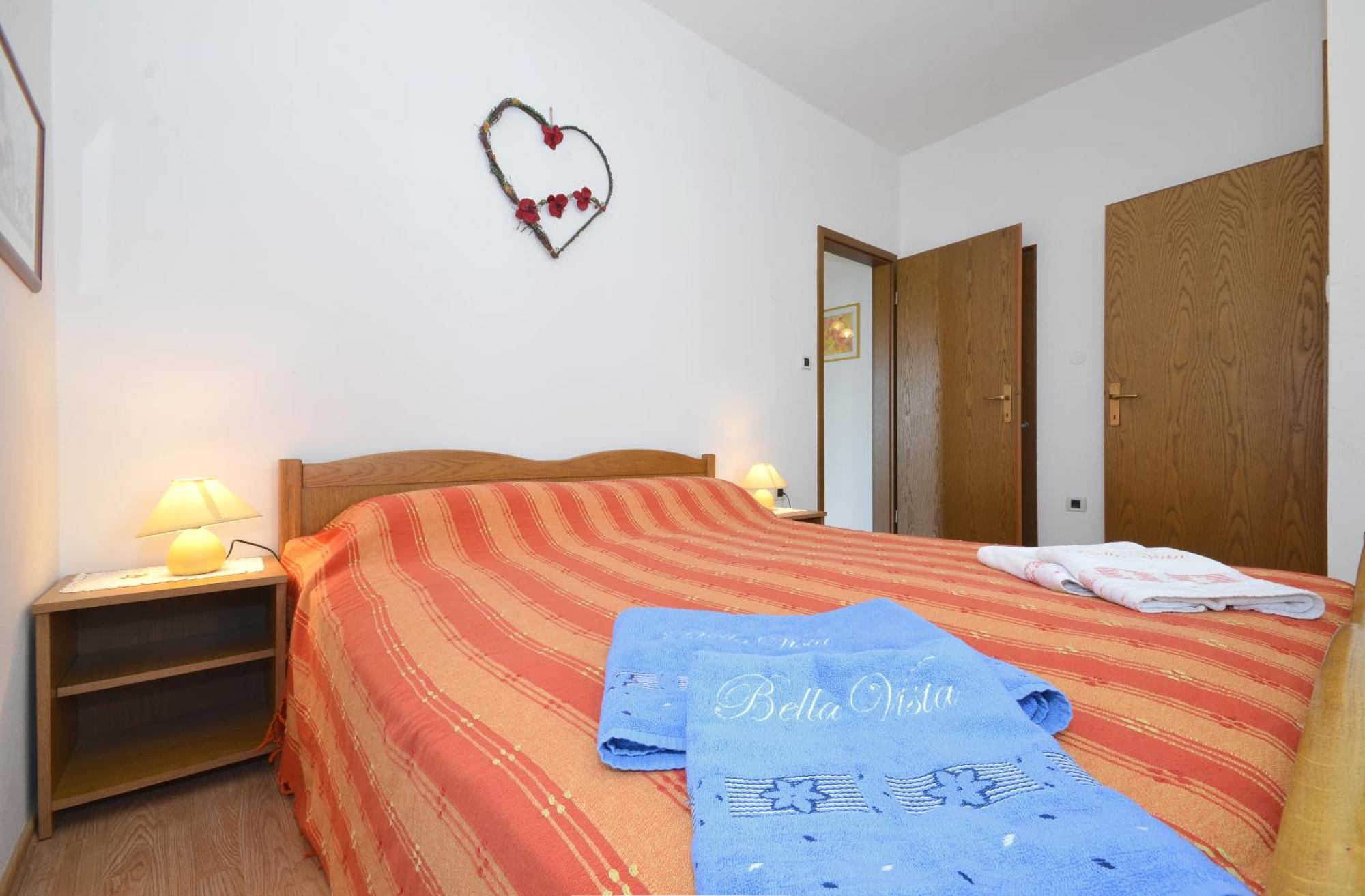Bella Vista Apartment *